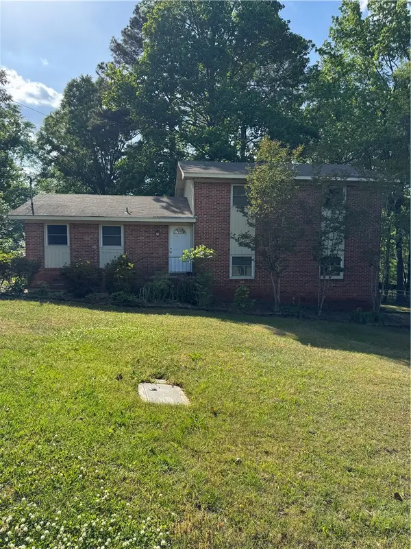 1204 Preston Street, Opelika, AL 36801