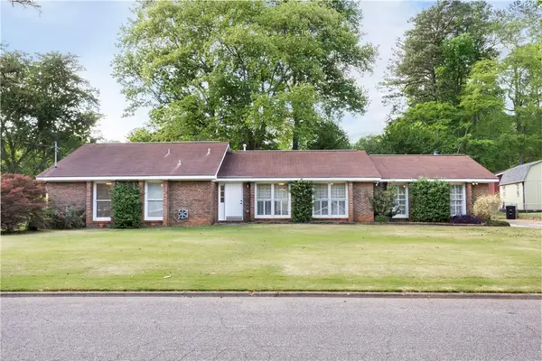 1800 Calcutta Drive, Opelika, AL 36801