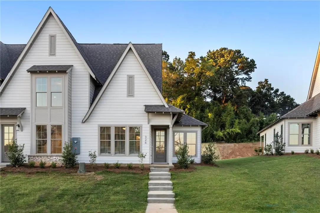 203 Bottle Way, Auburn, AL 36830 - #1