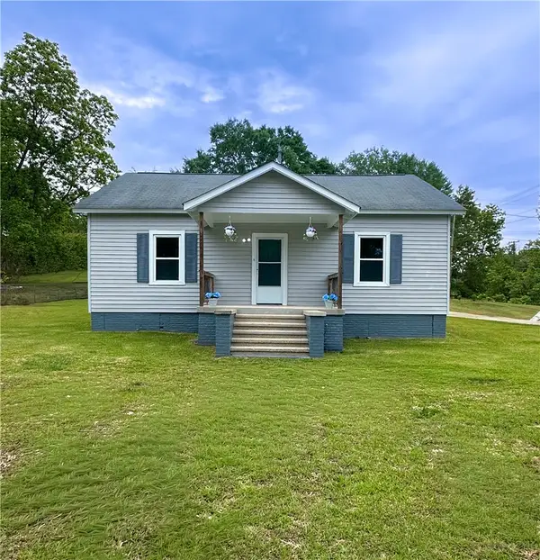 209 Combs Street, Valley, AL 36854