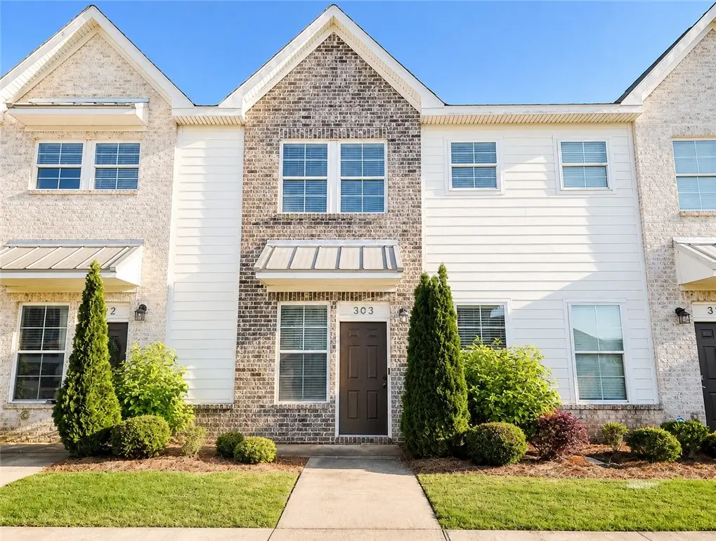 3855 Academy Drive #303, Opelika, AL 36801 - #1
