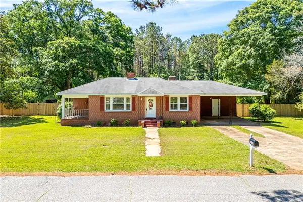 1612 33rd Street, Valley, AL 36854