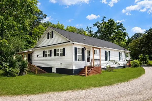 1075 Lowe Road, Notasulga, AL 36866