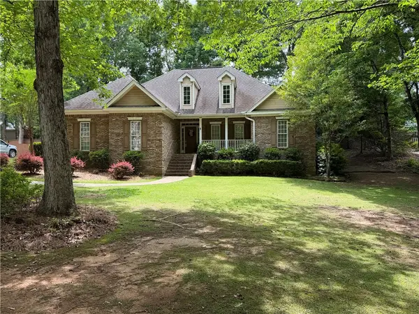 511 Winterburn Avenue, Opelika, AL 36801