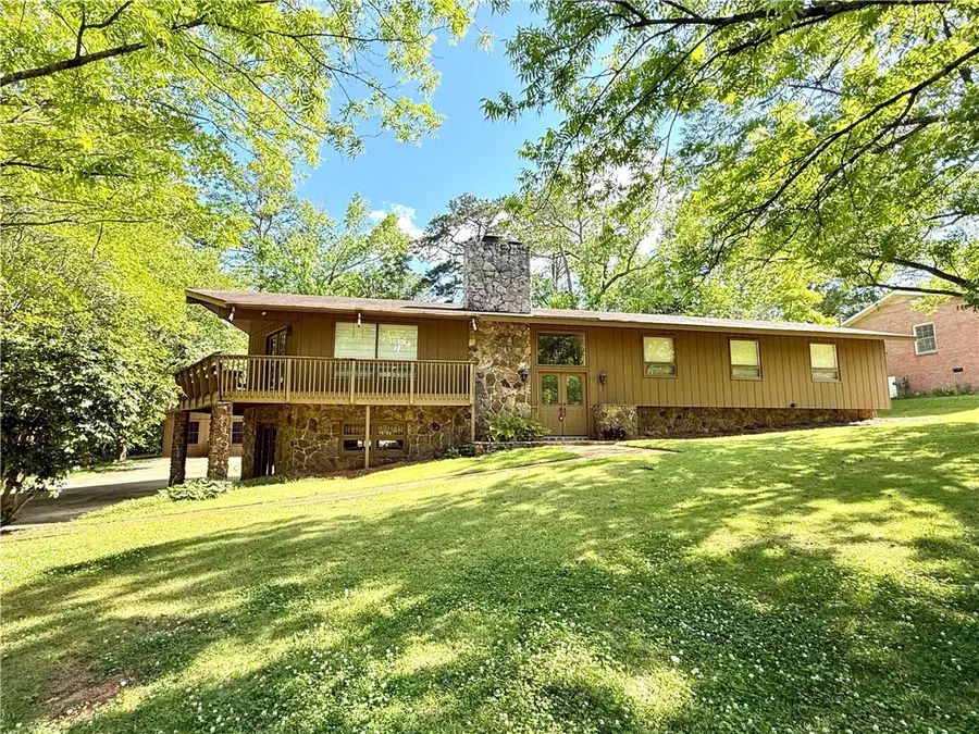 407 Etowah Avenue, Opelika, AL 36801 - #2