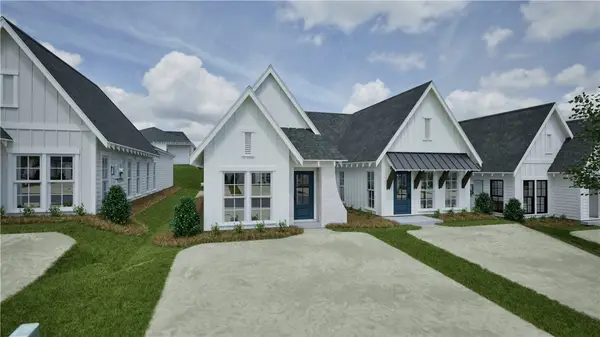 1041 Hunters Way, Opelika, AL 36801