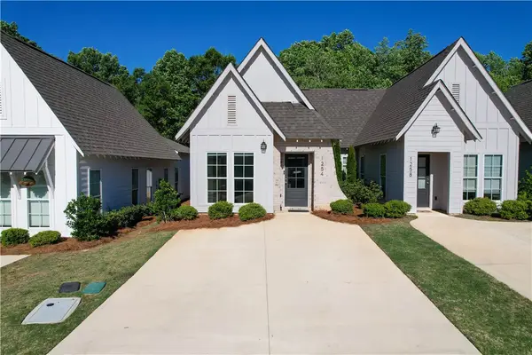 1254 Burrow Circle, Opelika, AL 36801