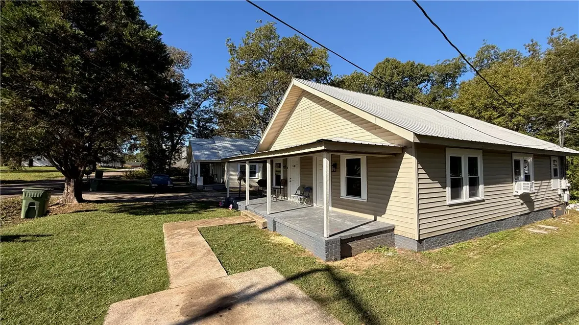 15-17 E 20th Street, Lanett, AL 36863 - #1