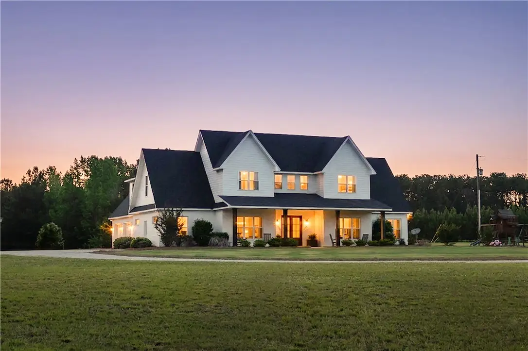 3154 County Road 54 W, Notasulga, AL 36866 - #1