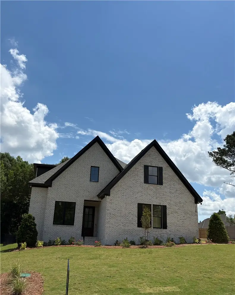 118 Coachmans Drives, Auburn, AL 36832 - #1