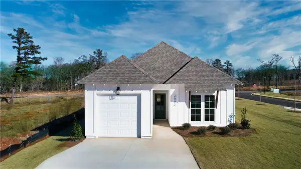 36 Crossing Court W, Valley, AL 36854
