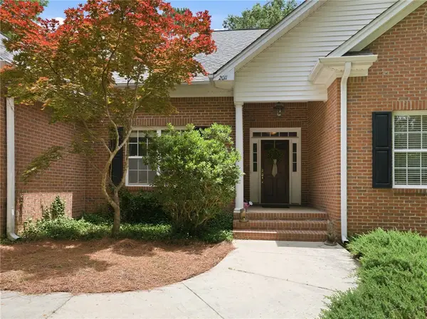2011 Janabrooke Lane, Auburn, AL 36830