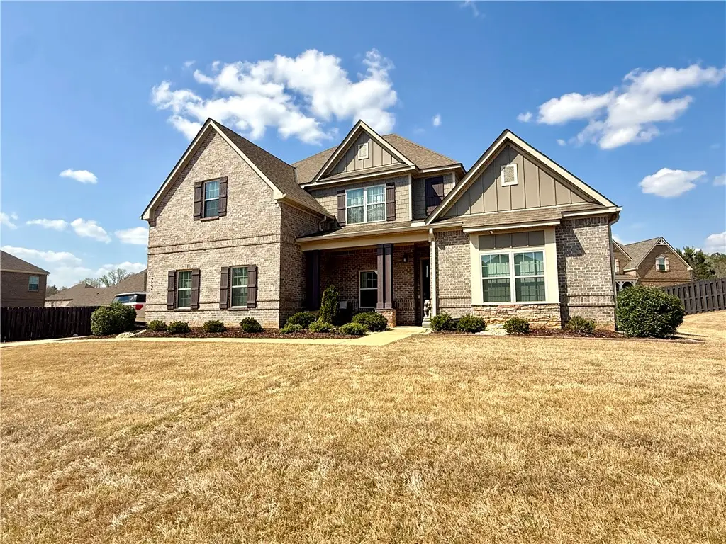 732 Banbury Street, Auburn, AL 36832 - #1