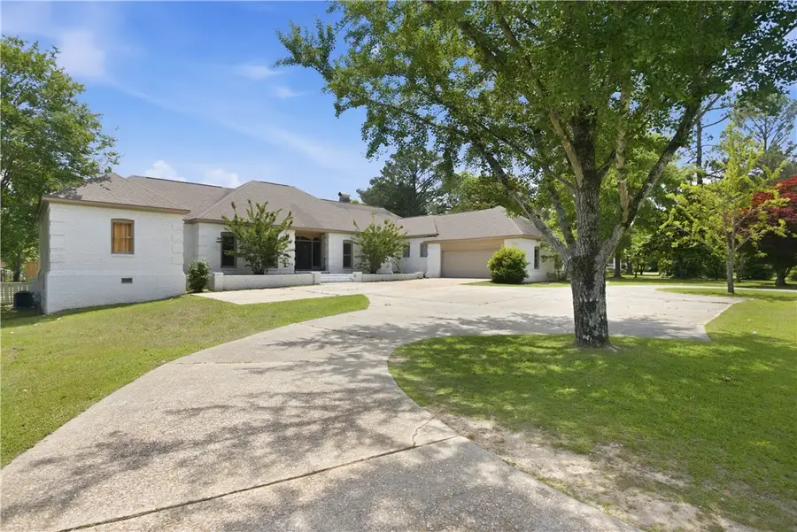 531 Gilmer Avenue, Tallassee, AL 36078 - #2