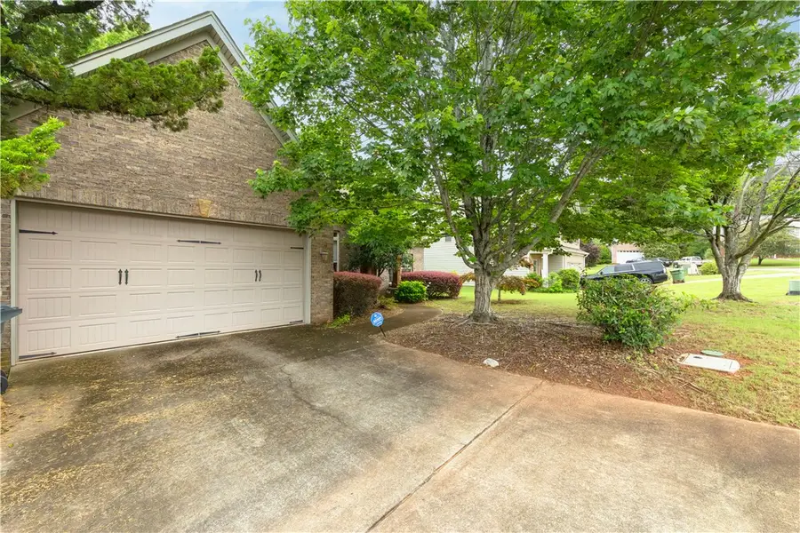 1312 Lizlin Street, Opelika, AL 36801 - #3