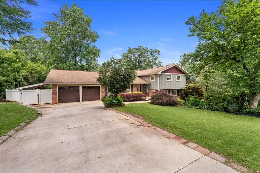 212 Redwood Court, Auburn, AL 36830 - #2
