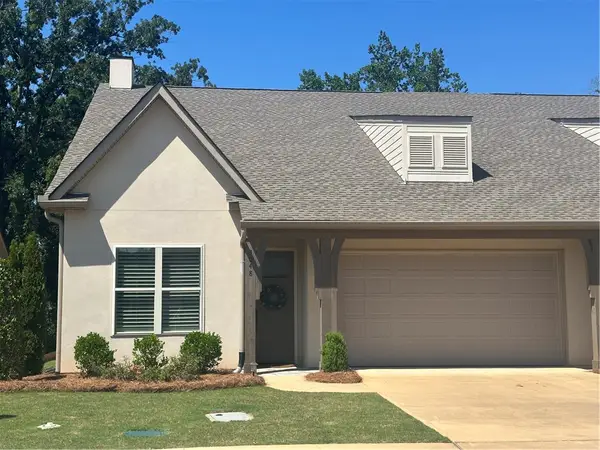 3048 Lakewood Lane, Opelika, AL 36801