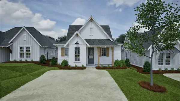 122 Woodland Lane, Opelika, AL 36801