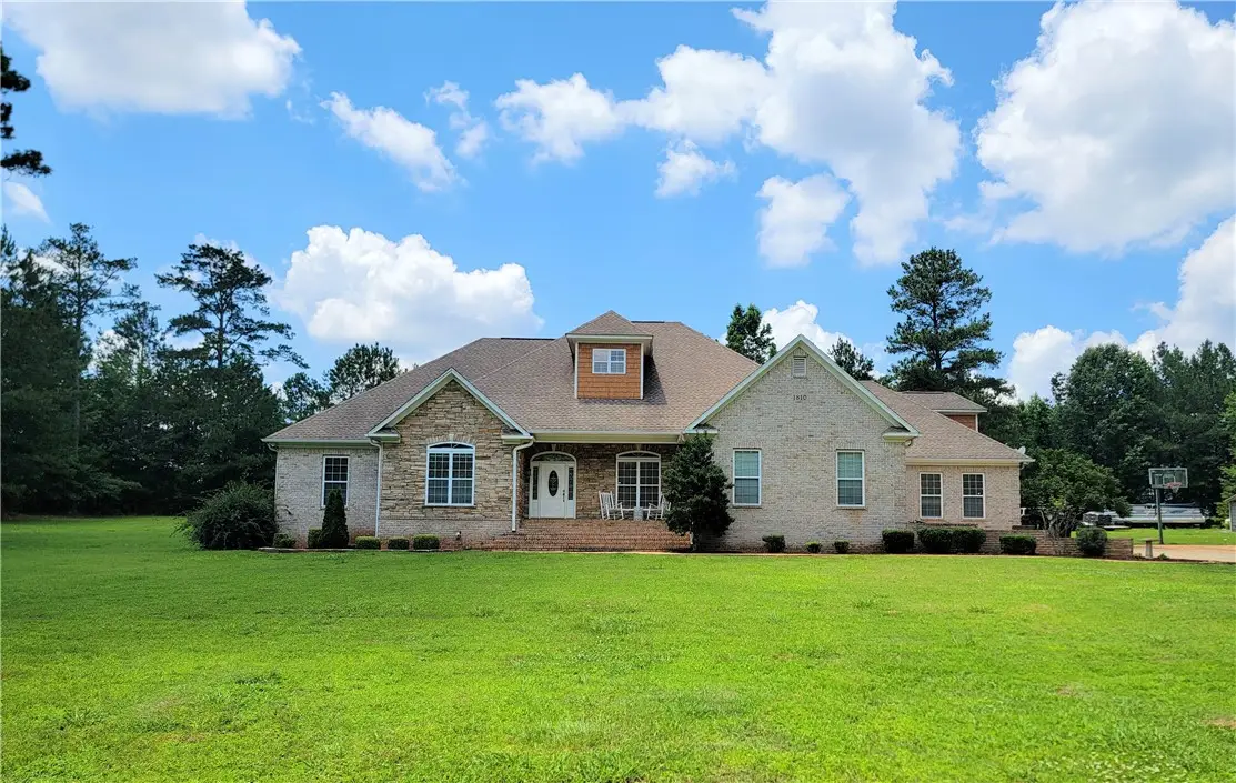 1810 Southlake Drive, Opelika, AL 36804 - #1