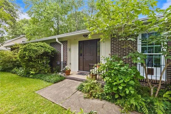 317 Windsor Drive, Auburn, AL 36832