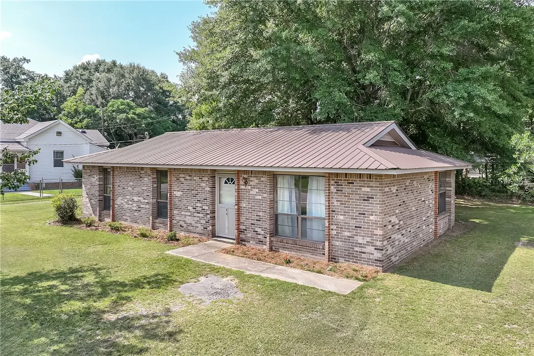 44 West Avenue, Notasulga, AL 36866 - #1