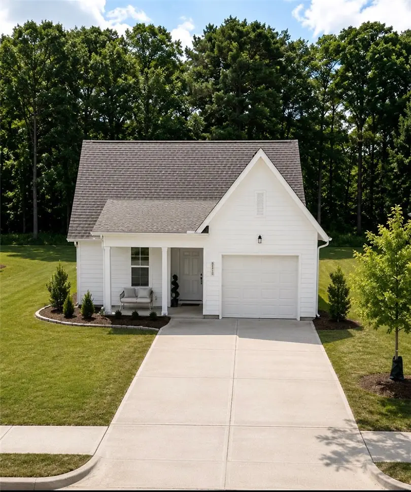 213 Summer Street, Opelika, AL 36801 - #1