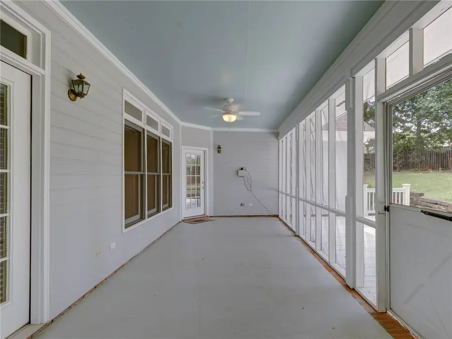 513 Winterburn Avenue, Opelika, AL 36830 - #3