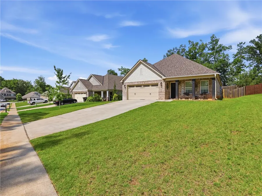2130 Sherwood Drive, Opelika, AL 36801 - #2