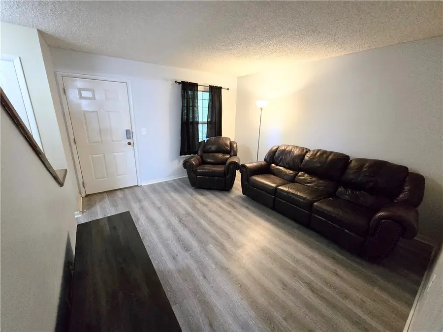 168 E University Drive #L204, Auburn, AL 36832 - #3
