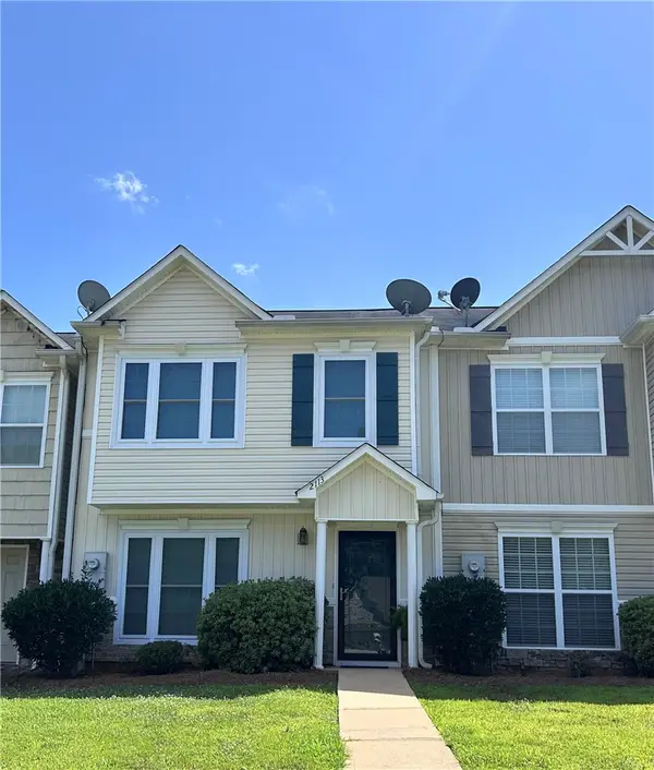 2113 Cobblestone Drive, Opelika, AL 36804
