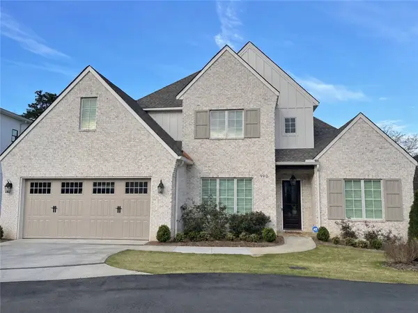 990 Fairview Drive, Auburn, AL 36830