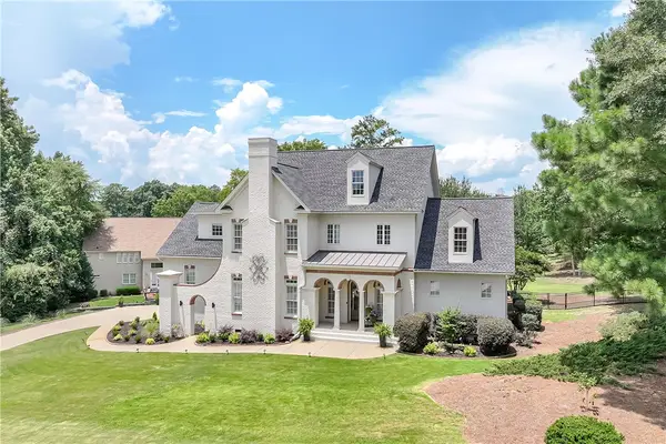 3308 Stonybrook Lane, Opelika, AL 36804