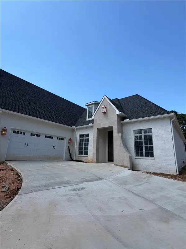 900-2 Annabrook Drive, Auburn, AL 36830