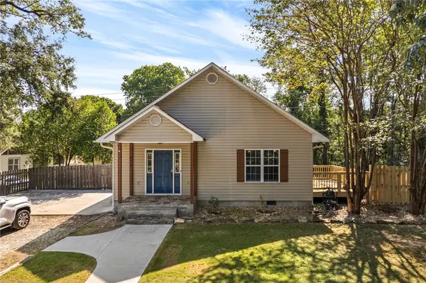 572 E University Drive, Auburn, AL 36830