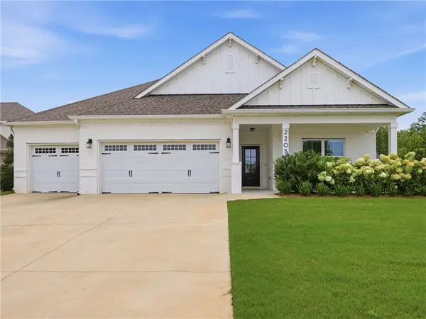 2205 Beckwith Lane, Opelika, AL 36081