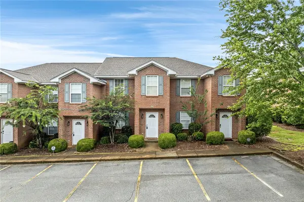 1477 N Donahue Drive #504, Auburn, AL 36830