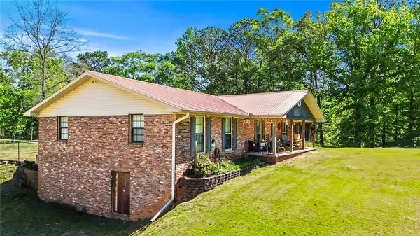 1024 Trail Street, Valley, AL 36854
