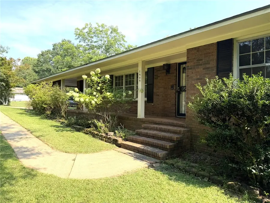 1909 High Point Drive, Opelika, AL 36801 - #2