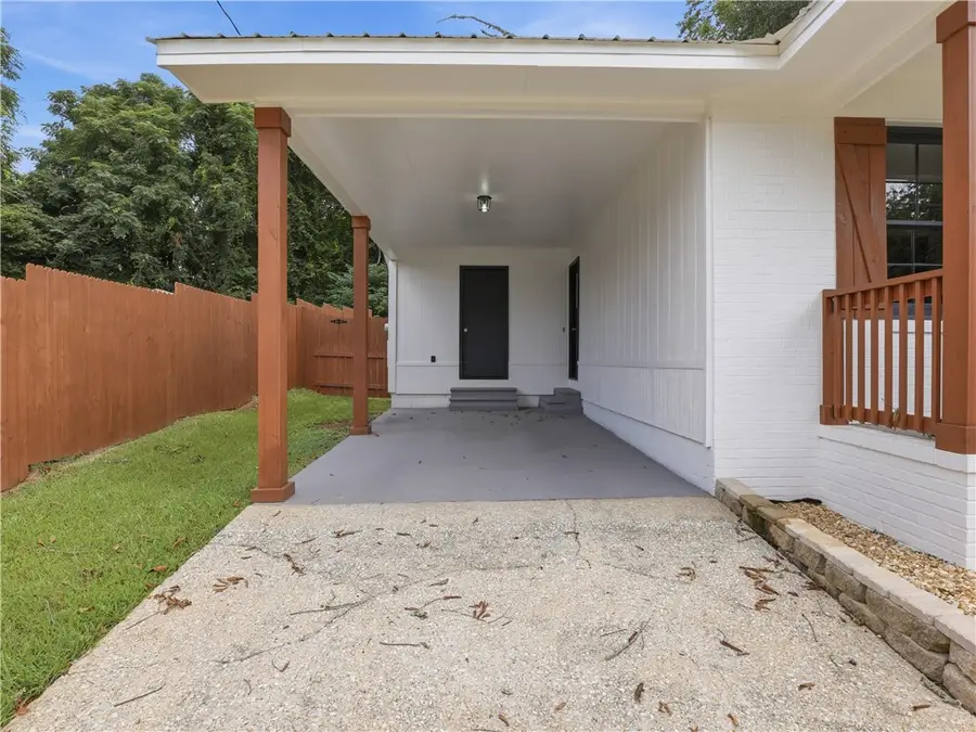 16 Jeter Avenue, Opelika, AL 36801 - #3
