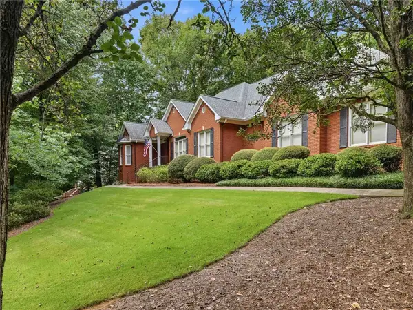 1922 Stoneridge Drive, Auburn, AL 36830