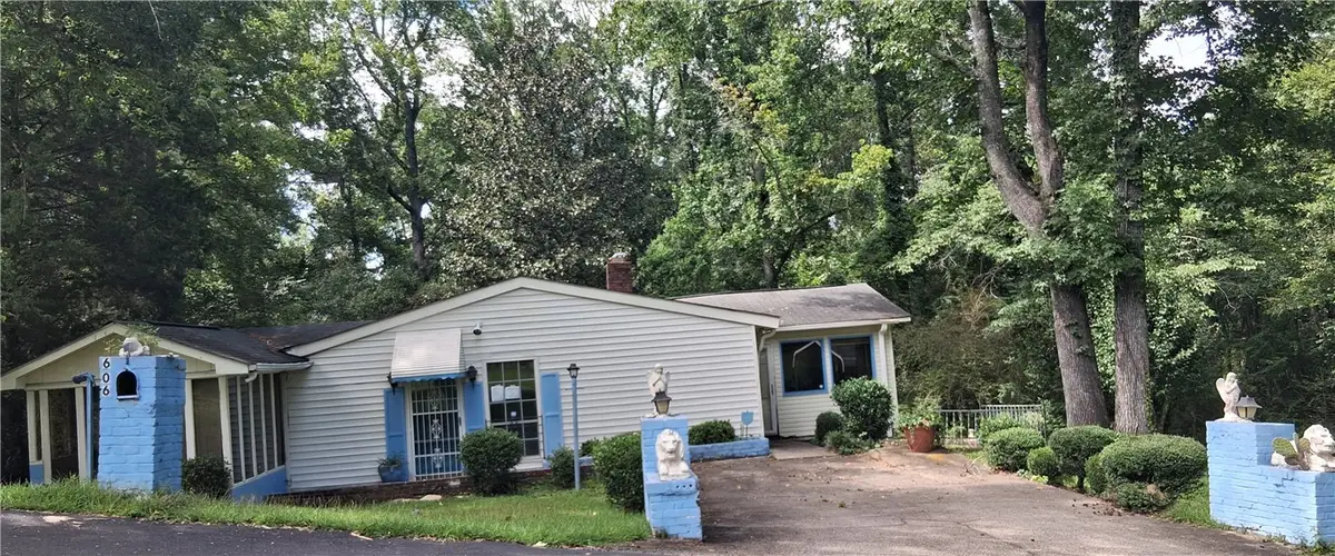606 20th Street Sw, Lanett, AL 36863 - #1