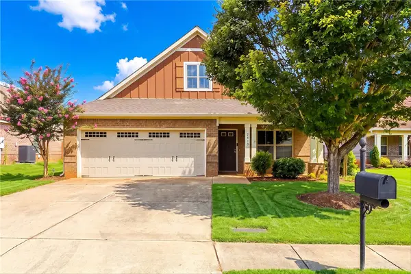 2418 Deer Run Court, Auburn, AL 36832