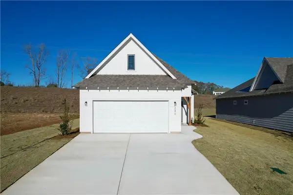 2024 Crossing Court W, Valley, AL 36854