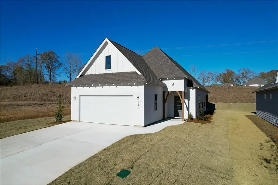 2024 Crossing Court W, Valley, AL 36854 - #2