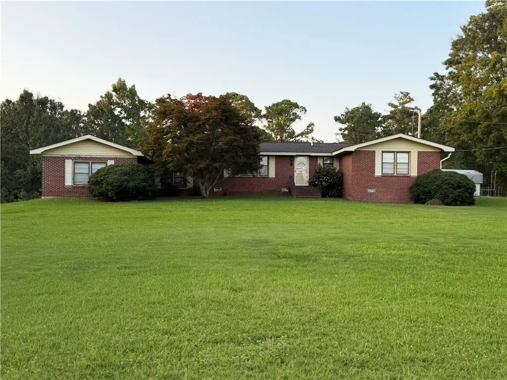 6172 County Road 388, Cusseta, AL 36852 - #1