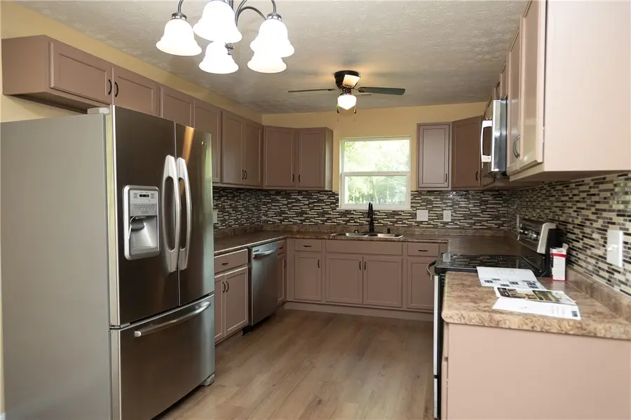 1184 County Road 189, Valley, AL 36854 - #3