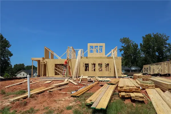 1959 Long Leaf Lane, Opelika, AL 36801