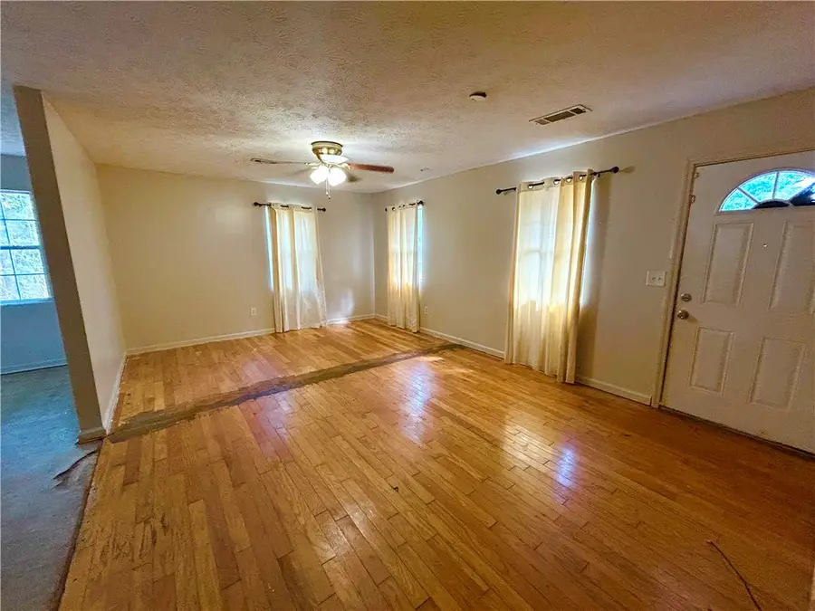3141 Lee Road 375, Valley, AL 36854 - #2