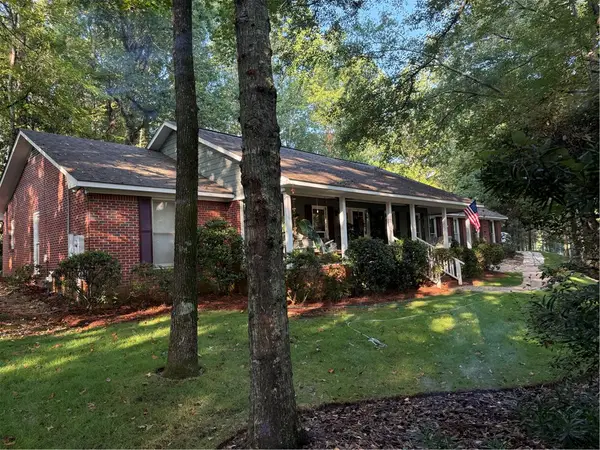 507 Camelot Way, Opelika, AL 36801