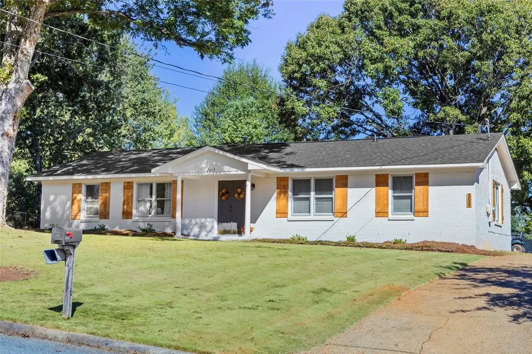 2009 Glenwood Drive, Opelika, AL 36801 - #1